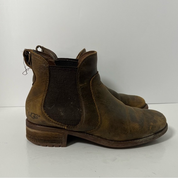 UGG Boots Distressed Brown Leather Chelsea Ankle - Picture 1 of 9